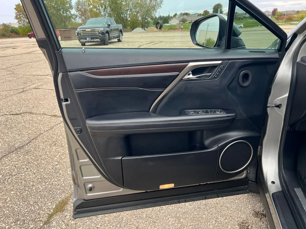 2020 Lexus RX 350 photo 3