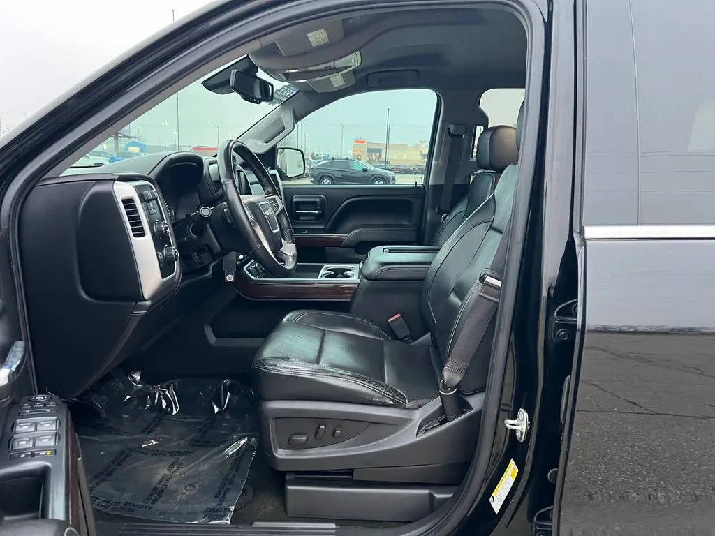2017 Gmc Sierra 1500 SLT photo 3