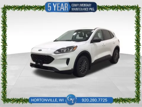 White 2022 Ford Escape SE for sale in Hortonville, WI