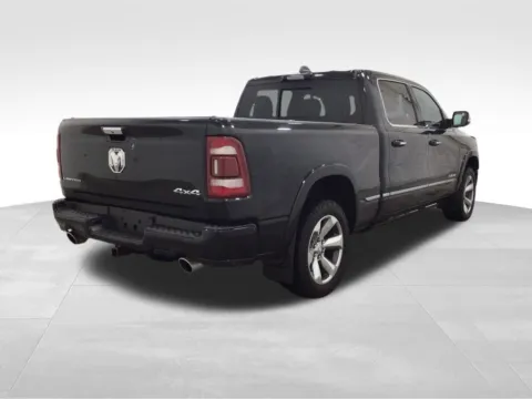 More photos of 2022 Ram 1500 Limited at Gregg Young Hortonville Ford, WI