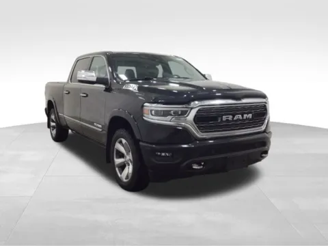 More photos of 2022 Ram 1500 Limited at Gregg Young Hortonville Ford, WI