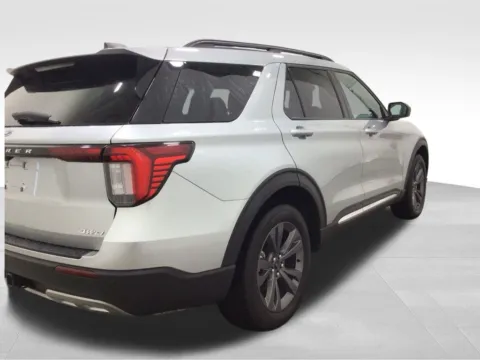 More photos of 2025 Ford Explorer Active at Gregg Young Hortonville Ford, WI