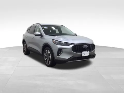 More photos of 2023 Ford Escape Platinum at Gregg Young Hortonville Ford, WI