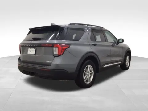 More photos of 2025 Ford Explorer Active at Gregg Young Hortonville Ford, WI