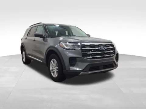 More photos of 2025 Ford Explorer Active at Gregg Young Hortonville Ford, WI
