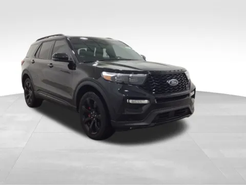 More photos of 2023 Ford Explorer ST at Gregg Young Hortonville Ford, WI