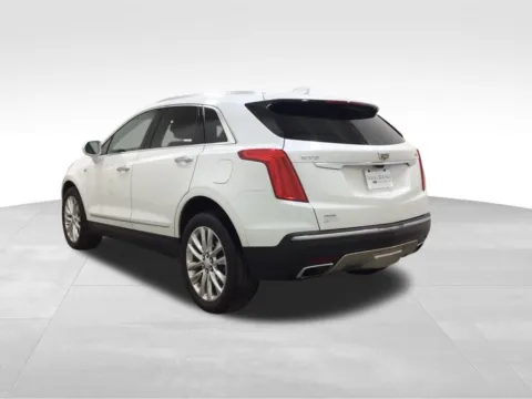 Photos of 2017 Cadillac XT5 Platinum for sale in Hortonville, WI at Gregg Young Hortonville Ford