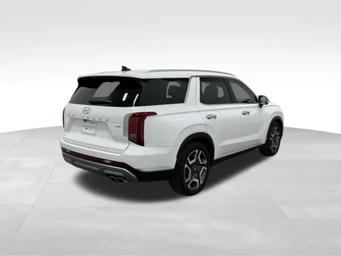 More photos of 2024 Hyundai Palisade SEL at Gregg Young Hortonville Ford, WI