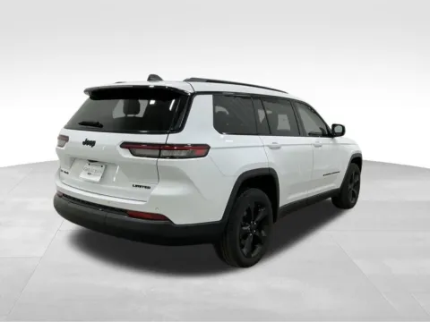 More photos of 2023 Jeep Grand Cherokee L Limited at Gregg Young Hortonville Ford, WI