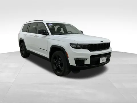 More photos of 2023 Jeep Grand Cherokee L Limited at Gregg Young Hortonville Ford, WI