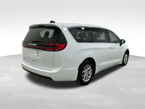 More photos of 2023 Chrysler Pacifica Touring L at Gregg Young Hortonville Ford, WI