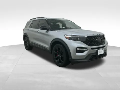 More photos of 2020 Ford Explorer ST at Gregg Young Hortonville Ford, WI