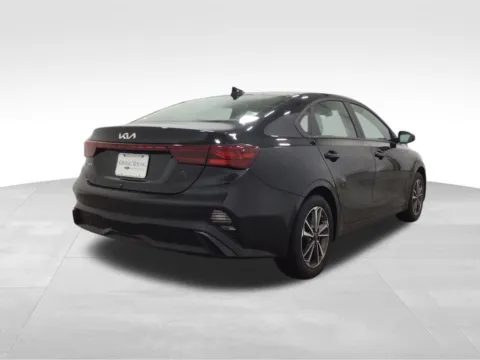 More photos of 2023 Kia Forte LXS at Gregg Young Hortonville Ford, WI