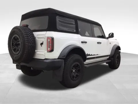 More photos of 2023 Ford Bronco Wildtrak at Gregg Young Hortonville Ford, WI