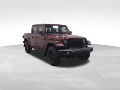 More photos of 2022 Jeep Gladiator Willys at Gregg Young Hortonville Ford, WI