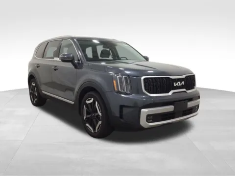 More photos of 2024 Kia Telluride EX X-Line at Gregg Young Hortonville Ford, WI