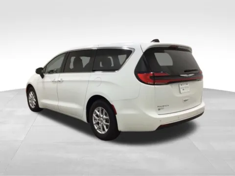 Another view of 2023 Chrysler Pacifica Touring L for sale in Hortonville, WI at Gregg Young Hortonville Ford