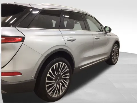More photos of 2021 Lincoln Corsair Reserve at Gregg Young Hortonville Ford, WI