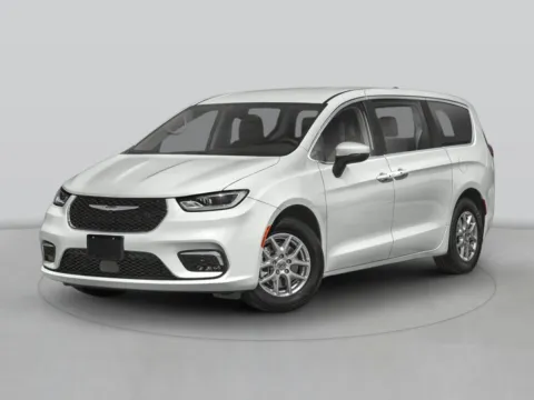 White 2023 Chrysler Pacifica Touring L for sale in Hortonville, WI