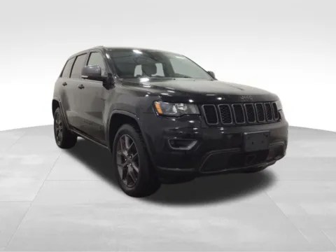 More photos of 2021 Jeep Grand Cherokee 80th Anniversary Edition at Gregg Young Hortonville Ford, WI