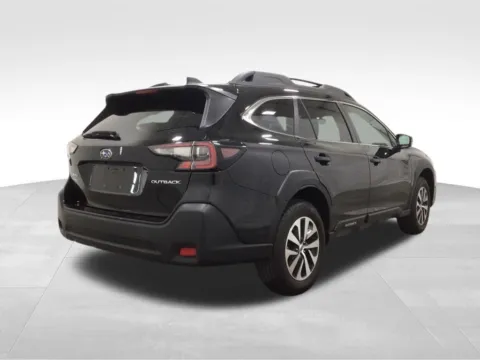More photos of 2023 Subaru Outback Premium at Gregg Young Hortonville Ford, WI