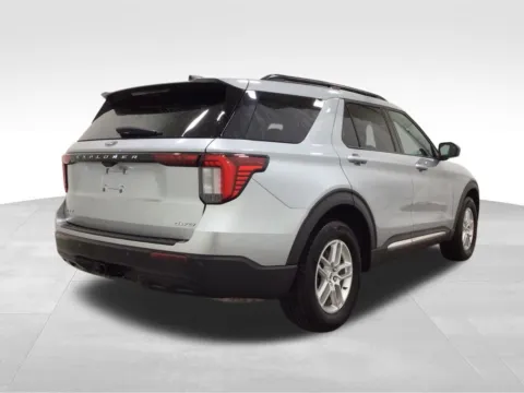 More photos of 2025 Ford Explorer Active at Gregg Young Hortonville Ford, WI