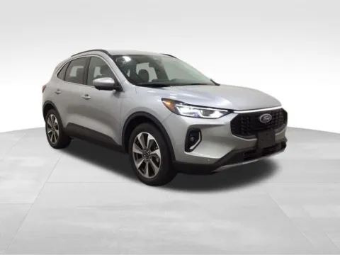 More photos of 2023 Ford Escape Platinum at Gregg Young Hortonville Ford, WI