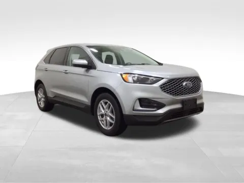 More photos of 2024 Ford Edge SEL at Gregg Young Hortonville Ford, WI