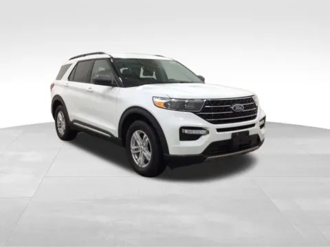 More photos of 2021 Ford Explorer XLT at Gregg Young Hortonville Ford, WI