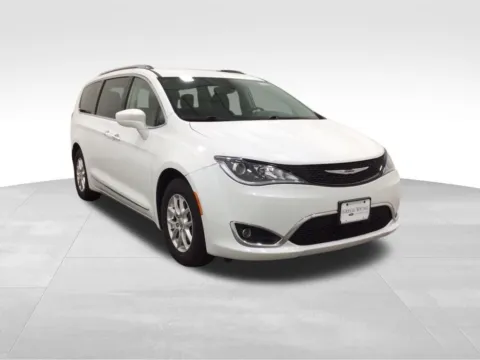 More photos of 2020 Chrysler Pacifica Touring L at Gregg Young Hortonville Ford, WI