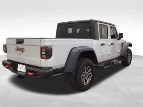 More photos of 2024 Jeep Gladiator Mojave at Gregg Young Hortonville Ford, WI