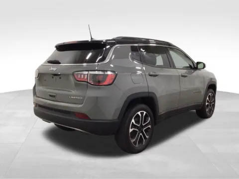 More photos of 2023 Jeep Compass Limited at Gregg Young Hortonville Ford, WI