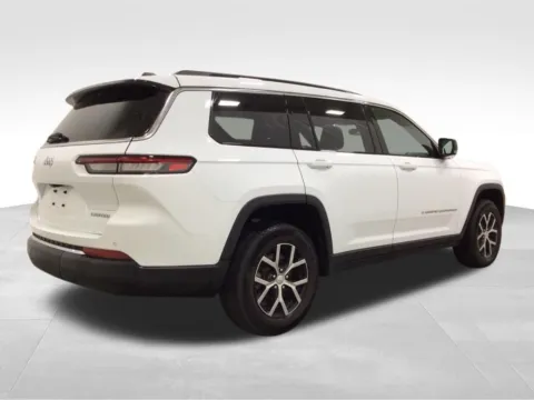 More photos of 2024 Jeep Grand Cherokee L Limited at Gregg Young Hortonville Ford, WI