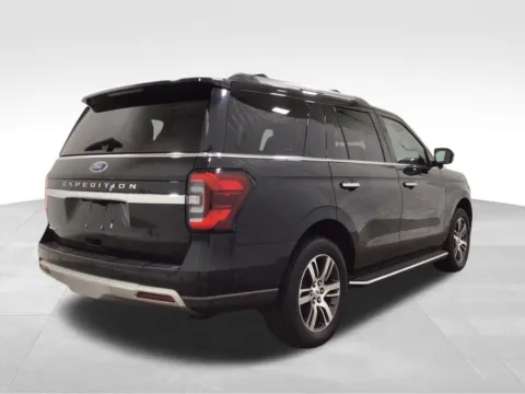 More photos of 2022 Ford Expedition Limited at Gregg Young Hortonville Ford, WI