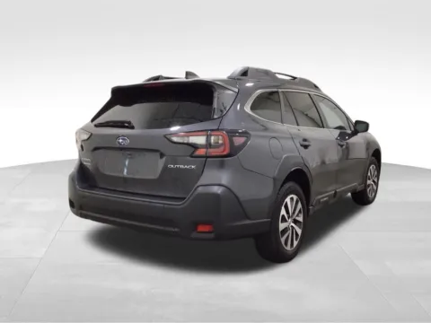 More photos of 2023 Subaru Outback Premium at Gregg Young Hortonville Ford, WI
