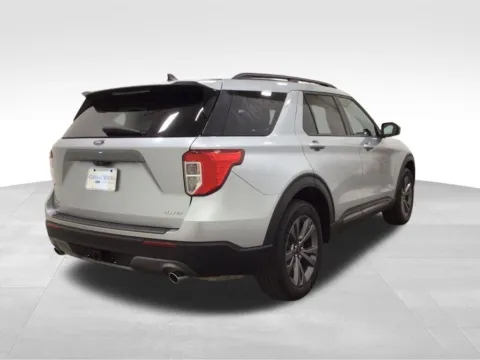 More photos of 2024 Ford Explorer XLT at Gregg Young Hortonville Ford, WI