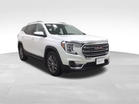 More photos of 2022 GMC Terrain SLT at Gregg Young Hortonville Ford, WI