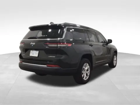 More photos of 2022 Jeep Grand Cherokee L Limited at Gregg Young Hortonville Ford, WI
