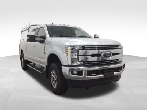 More photos of 2019 Ford F-250SD Lariat at Gregg Young Hortonville Ford, WI