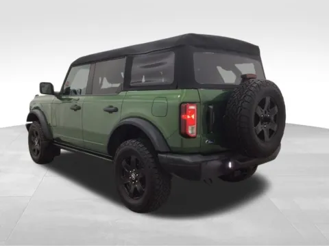 Another view of 2023 Ford Bronco Black Diamond for sale in Hortonville, WI at Gregg Young Hortonville Ford