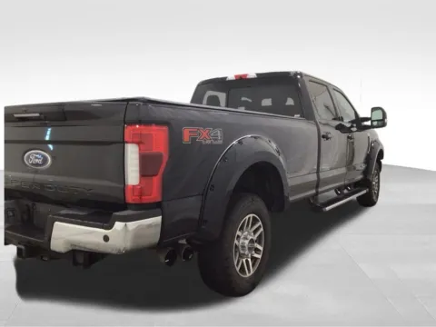 More photos of 2019 Ford F-250SD Lariat at Gregg Young Hortonville Ford, WI