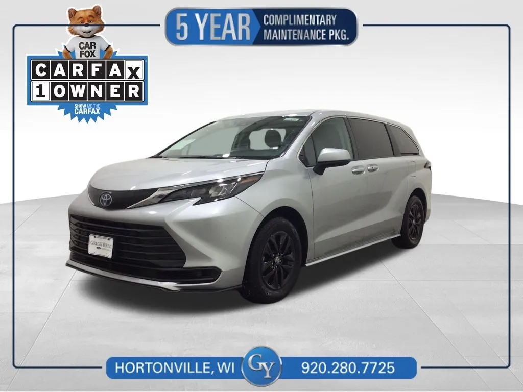2024 Toyota Sienna LE for sale in Hortonville, WI