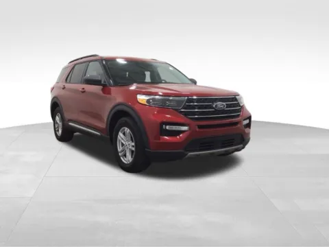 More photos of 2023 Ford Explorer XLT at Gregg Young Hortonville Ford, WI
