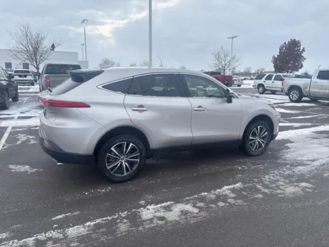 More photos of 2021 Toyota Venza LE at Gregg Young Toyota of Ottumwa, IA