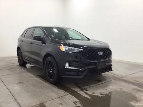 More photos of 2024 Ford Edge ST Line at Gregg Young Toyota of Ottumwa, IA