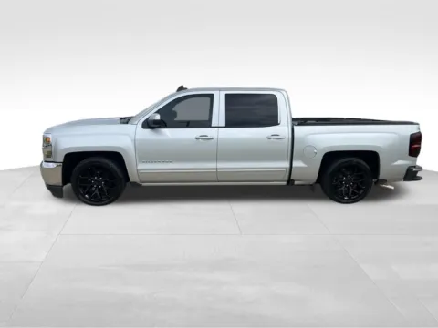 Another view of 2018 Chevrolet Silverado 1500 LT for sale in Ottumwa, IA at Gregg Young Toyota of Ottumwa