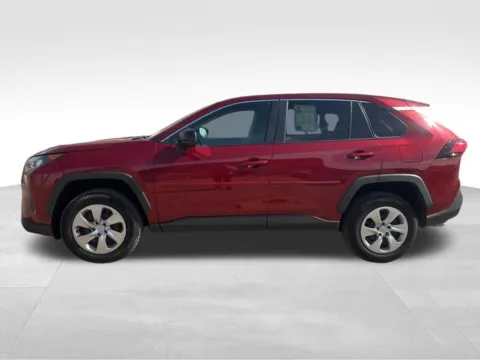 More photos of 2022 Toyota RAV4 LE at Gregg Young Toyota of Ottumwa, IA