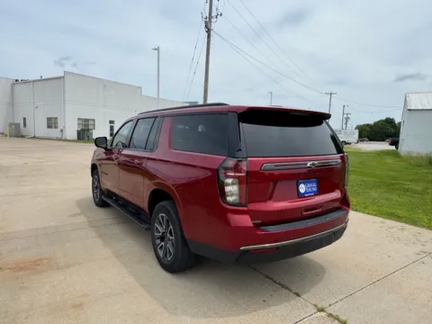 More photos of 2021 Chevrolet Suburban Z71 at Gregg Young Toyota of Ottumwa, IA