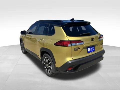 More photos of 2023 Toyota Corolla Cross Hybrid SE at Gregg Young Toyota of Ottumwa, IA