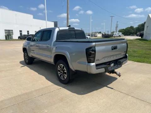 More photos of 2020 Toyota Tacoma TRD Sport at Gregg Young Toyota of Ottumwa, IA